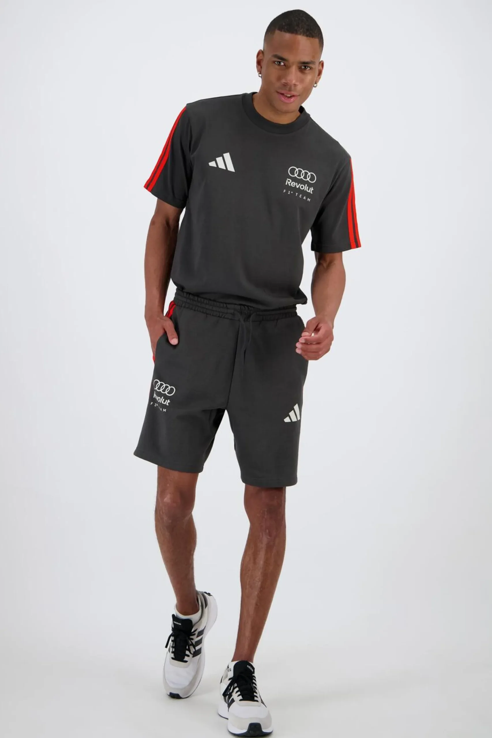 Pantalón Audi