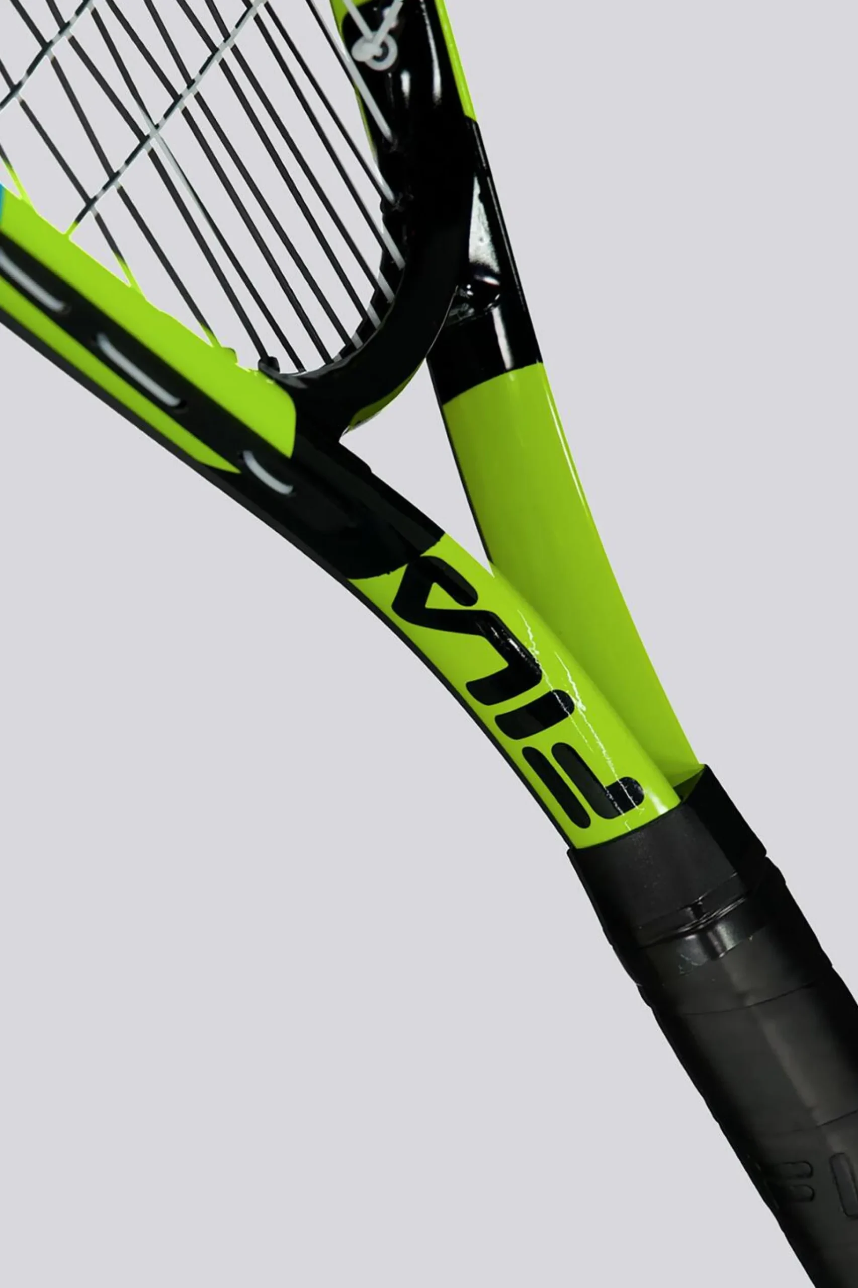 Raqueta Fila 23"