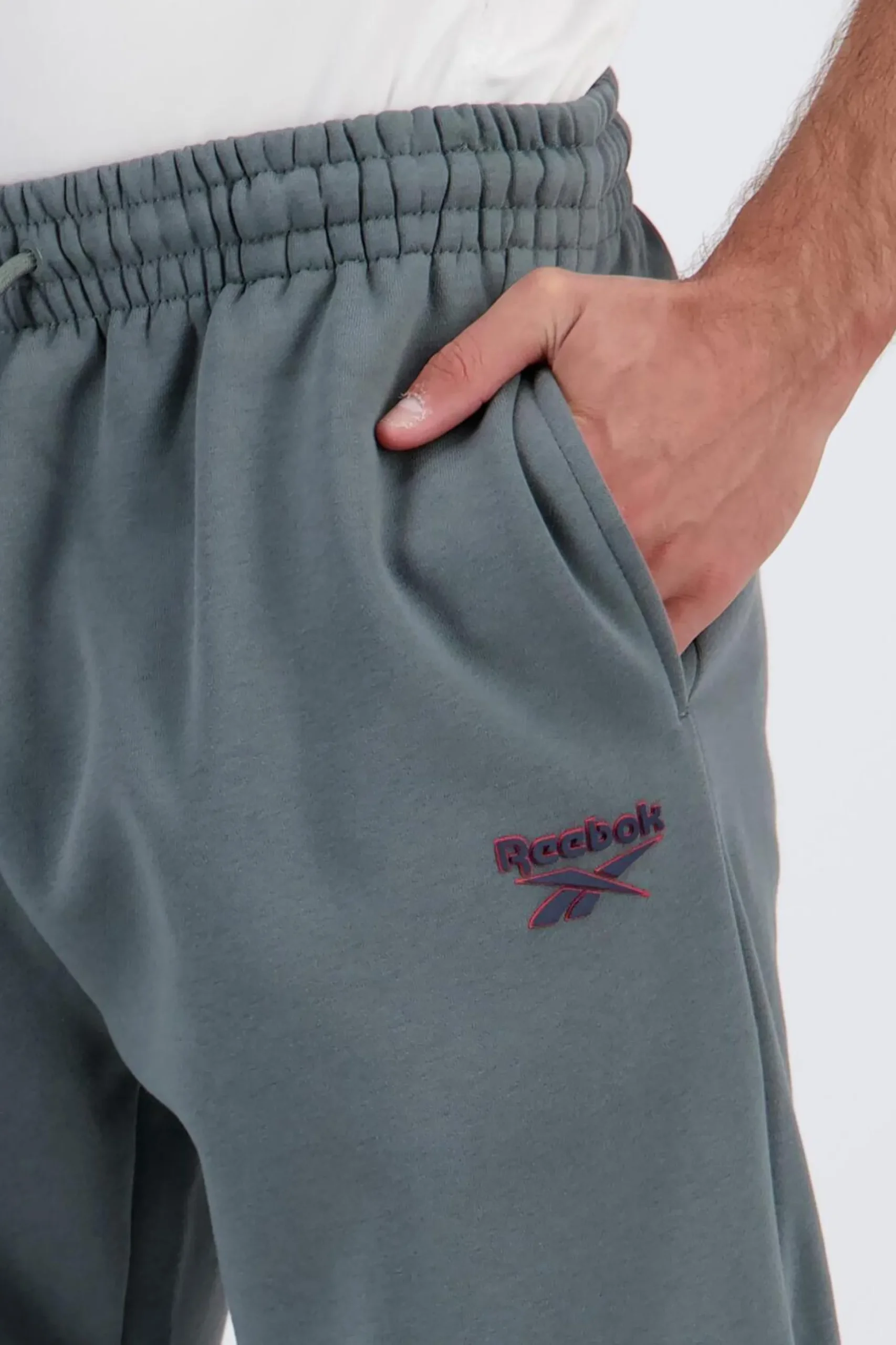 Reebok Alan