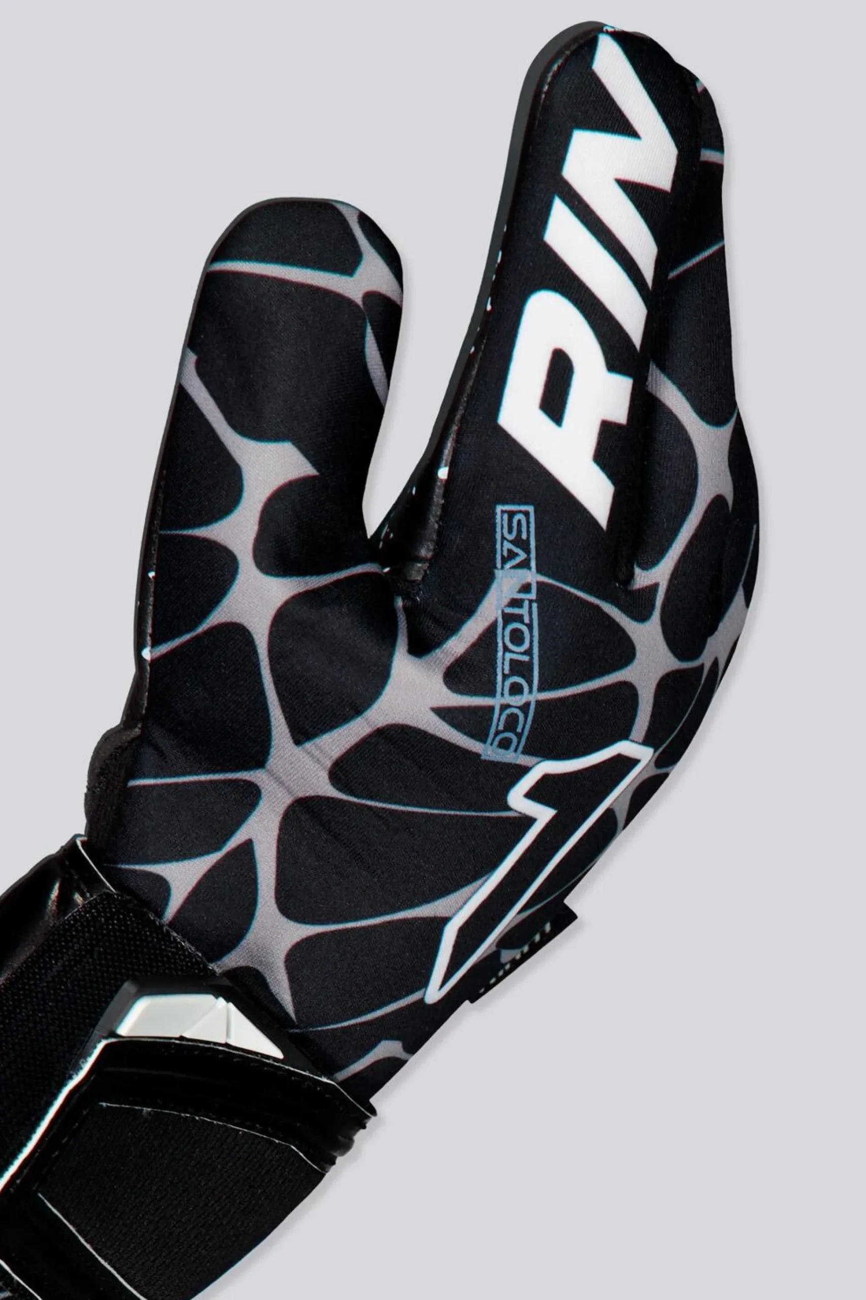 Rinat Santoloco As