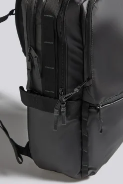 The North Face Base Camp Voyager