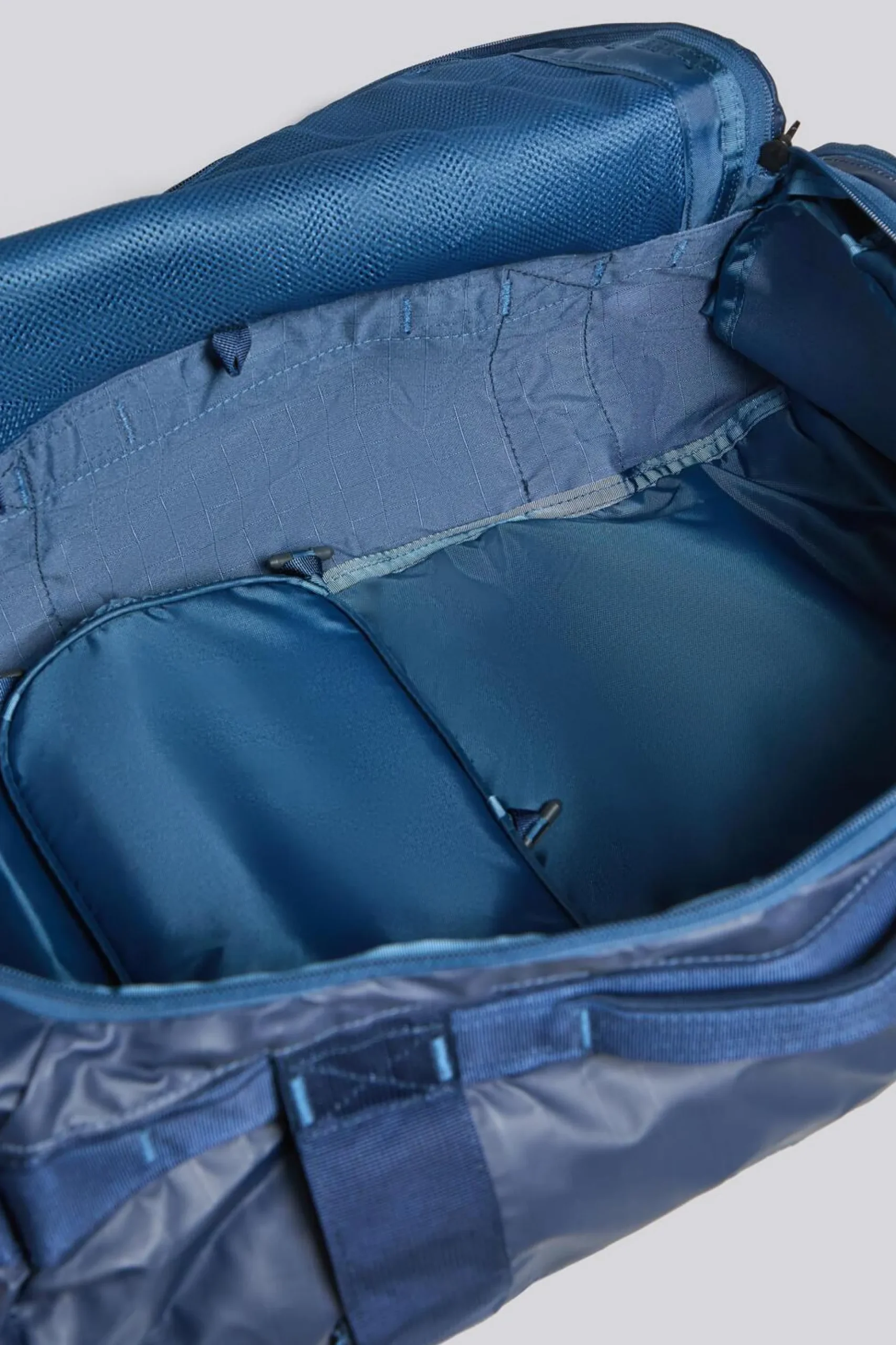 The North Face Base Camp Voyager