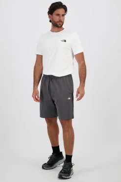The North Face Essentials Light