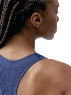 Top Deportivo Born Living Yoga Zina