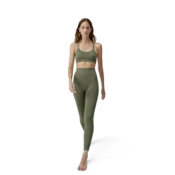 Top Hatha Born Living Yoga