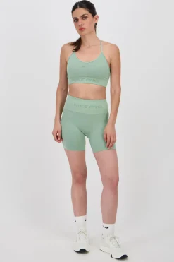 Top Nike