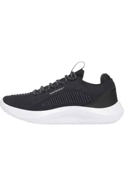 Under Armour Dynamic 2